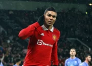 Uang Arab Tidak Menggoda, Casemiro Putuskan Bertahan di MU?