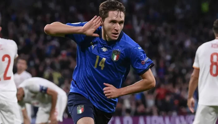 Federico Chiesa Sebaiknya Bertahan atau Pindah?