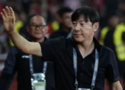 Shin Tae-yong Panggil Boaz Solossa sang Penyerang yang Pernah Bobol Gawang China dan Arab Saudi ke Timnas Indonesia?