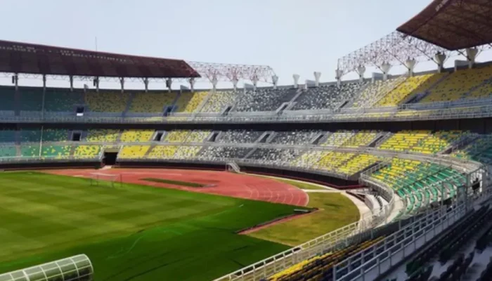 Pengalaman Liputan Malam Hari di Stadion Gelora Bung Tomo: Beres Jam 11 Malam, Jauh dari Pusat Kota, Lanjut Saturday Night Ride!