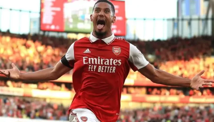 Rapor Pemain Arsenal di Markas Aston Villa: Raya, Saliba, dan Saka Istimewa