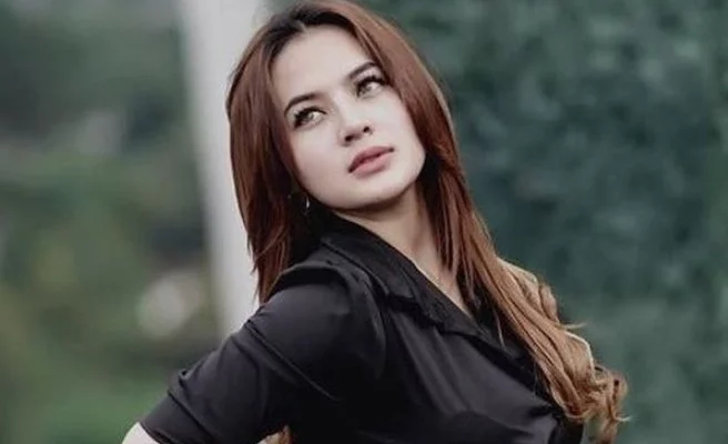 Iqlima Kim, Wanita di Balik Konflik Panas Hotman Paris dan Razman Arif