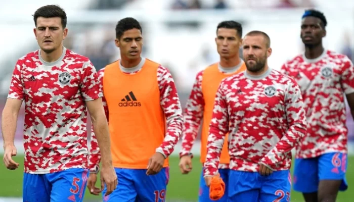 Raphael Varane Ungkap ‘Keanehan’ Erik ten Hag Melatih MU